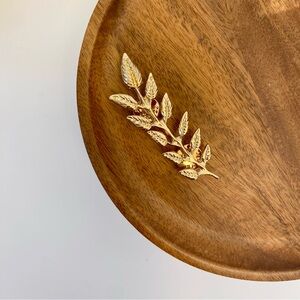 4/$15 Gold Leafs Pin Brooch